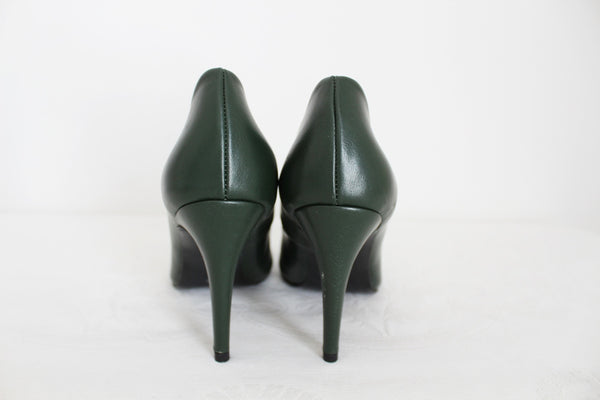 STIG P GENUINE LEATHER HEELS GREEN - SIZE 7