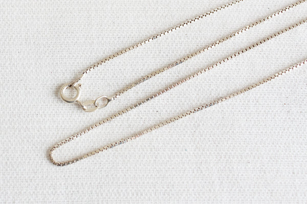 STERLING SILVER BOXED CHAIN LONG