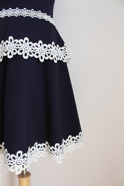 FOREVER NEW LACE COCKTAIL DRESS NAVY - SIZE 6