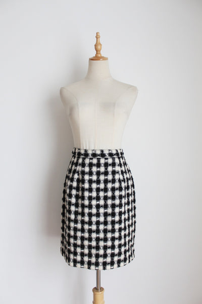 VINTAGE CHECK PENCIL SKIRT BLACK WHITE - SIZE 6