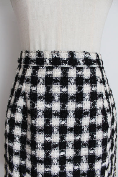 VINTAGE CHECK PENCIL SKIRT BLACK WHITE - SIZE 6