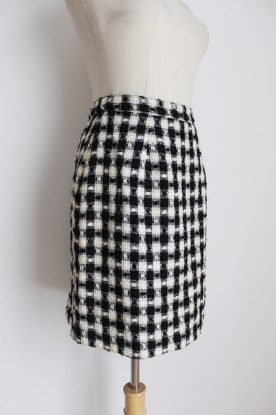 VINTAGE CHECK PENCIL SKIRT BLACK WHITE - SIZE 6