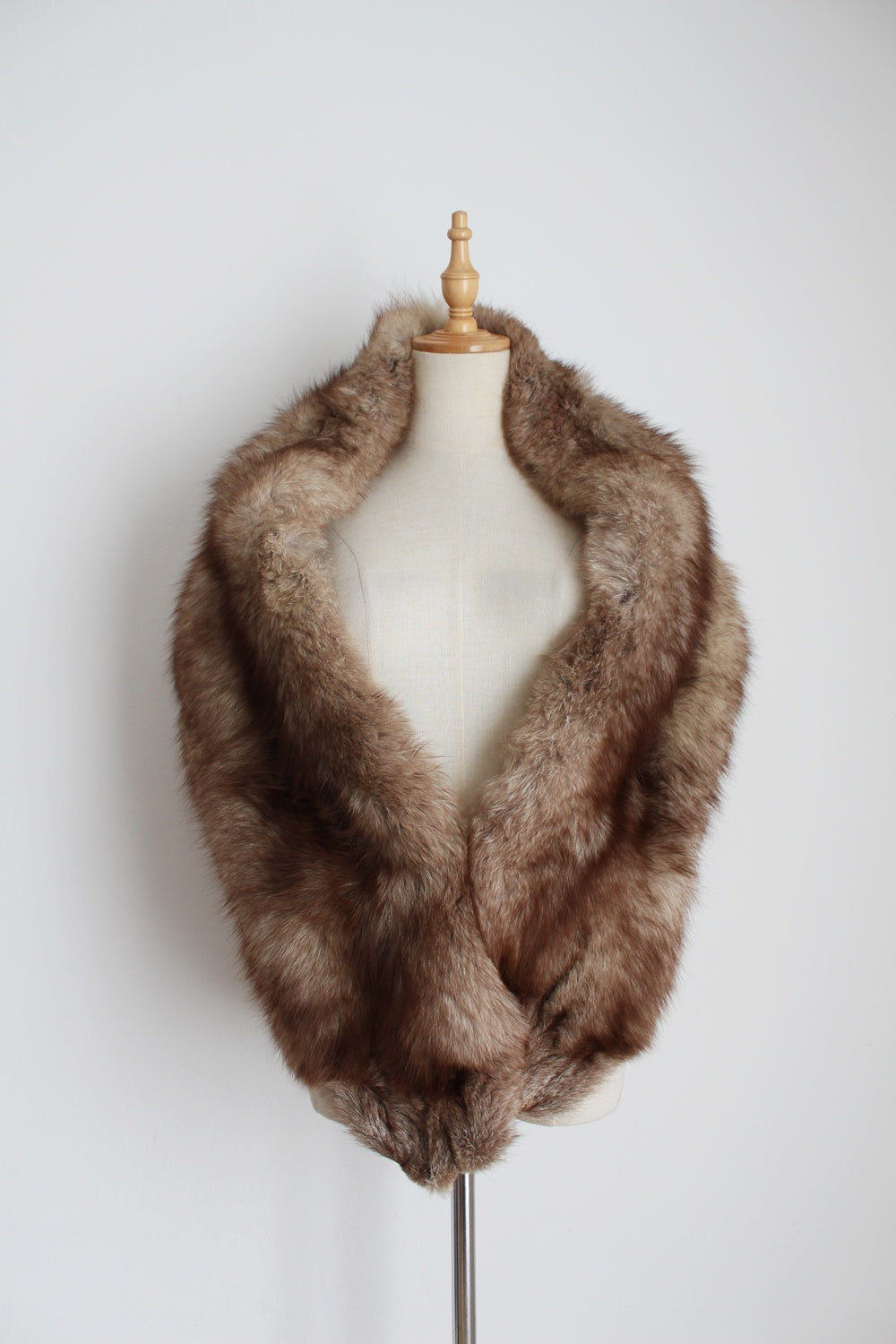 VINTAGE FOX FUR SHRUG TAUPE