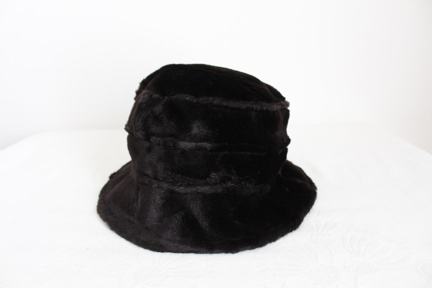 VINTAGE FAUX FUR BUCKET HAT BLACK