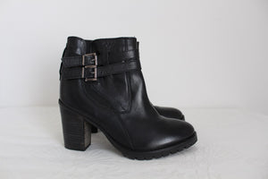 BRONX GENUINE LEATHER ANKLE BOOTS BLACK - SIZE 4