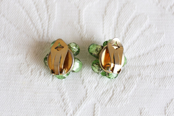 VINTAGE GREEN GLASS BEADED CLUSTER CLIP-ONS