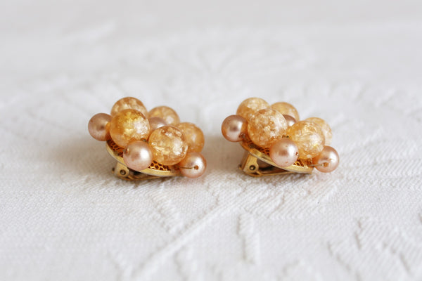 VINTAGE PEACH FAUX PEARL CLUSTER CLIP-ONS