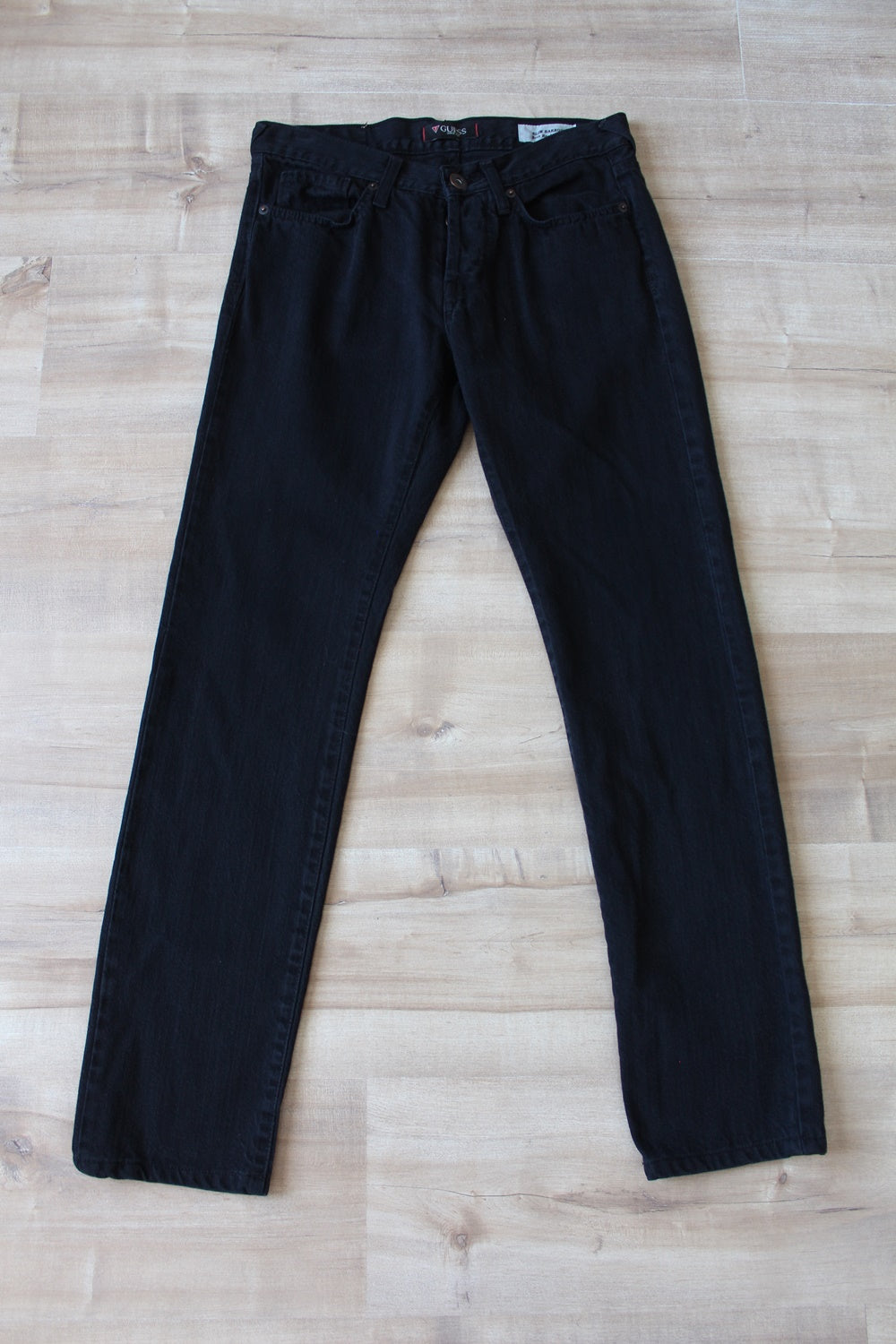 GUESS SLIM NARROW BRIT ROCKER FIT JEANS - SIZE 6