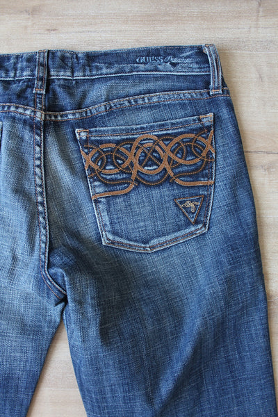 GUESS PREMIUM LOW RISE BOOTLEG JEANS - SIZE 8
