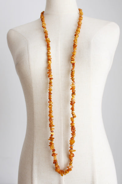 VINTAGE AMBER BEADED LONG NECKLACE